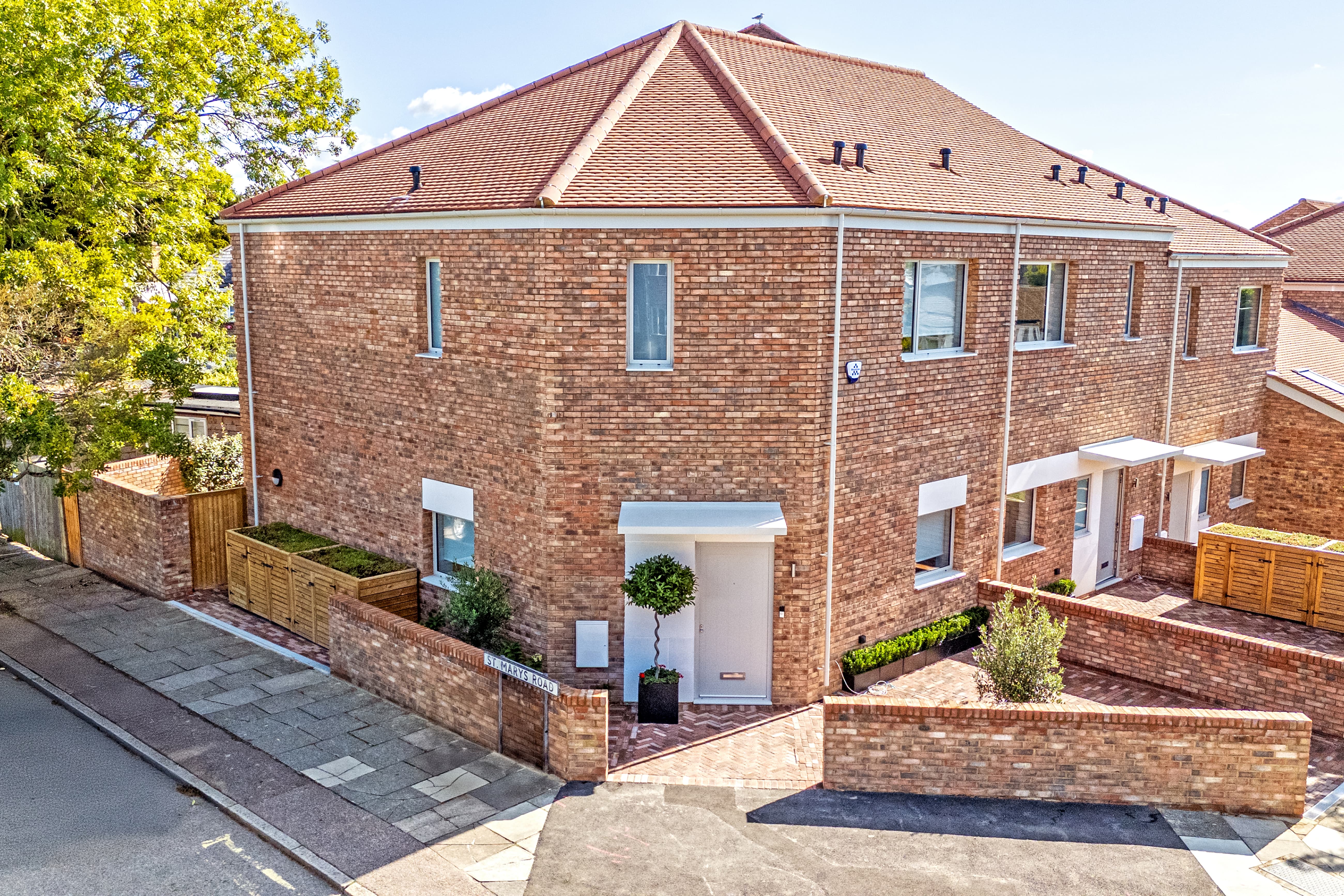 Burlington Place, Barnet, EN4