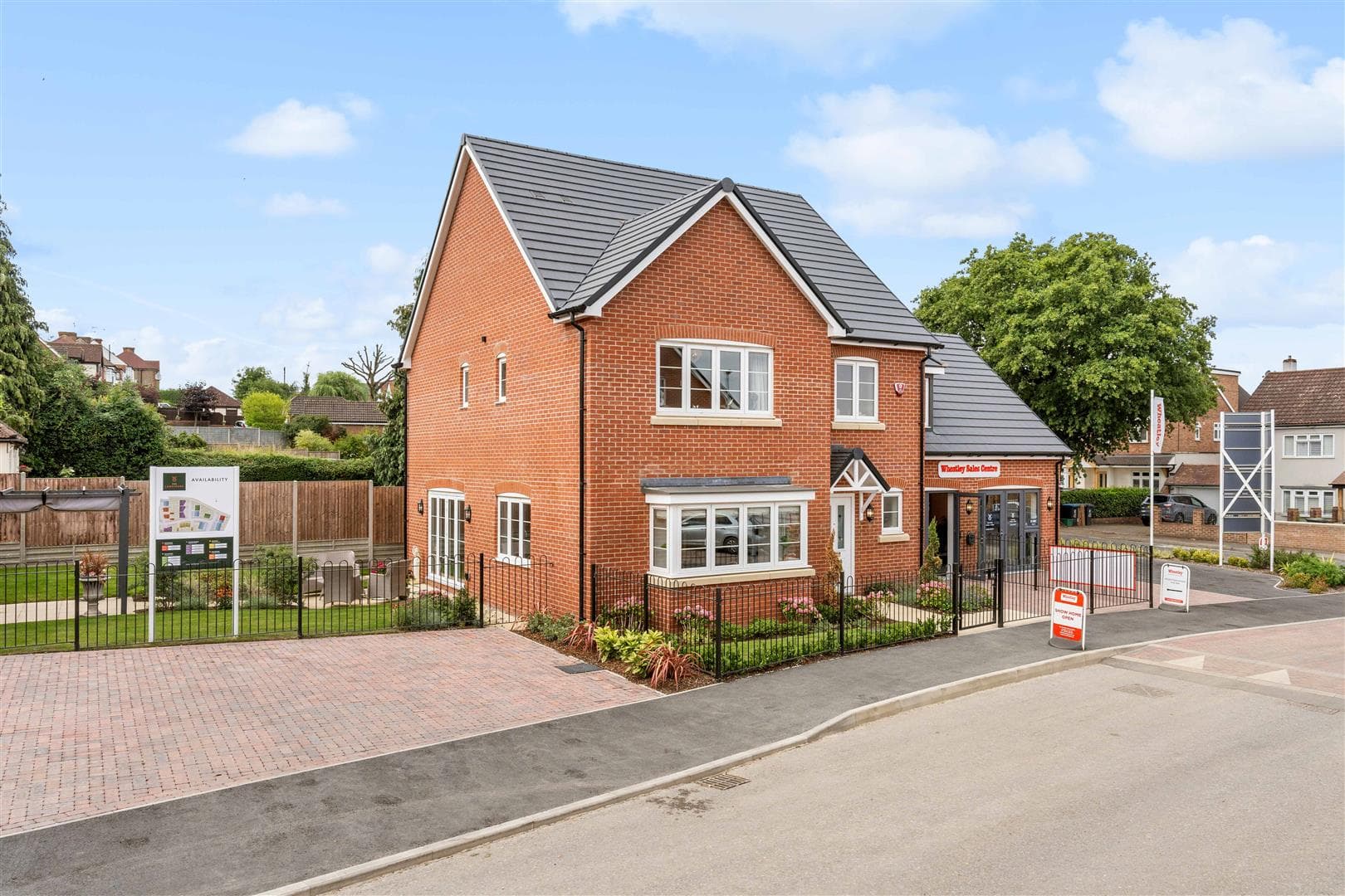 Pecks Hill, Nazeing, Essex, EN9 2NX