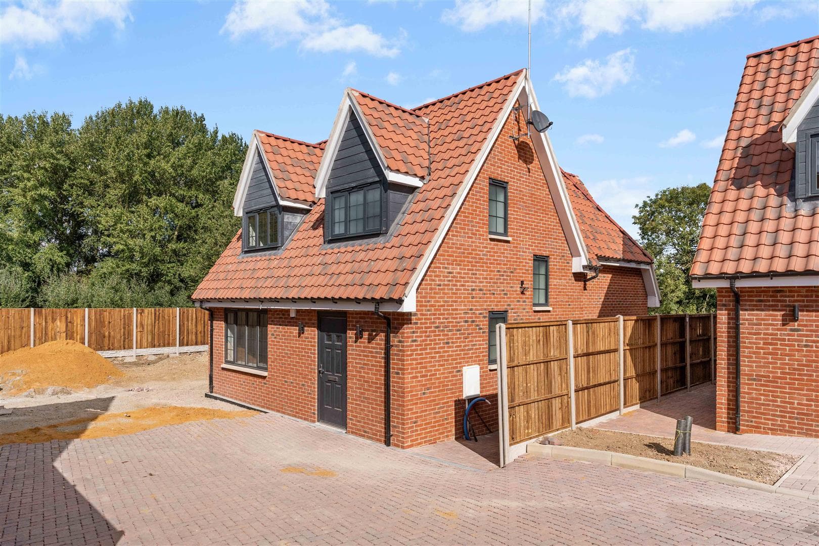 Barley Mow Lane, St. Albans, Hertfordshire, AL4 0FZ