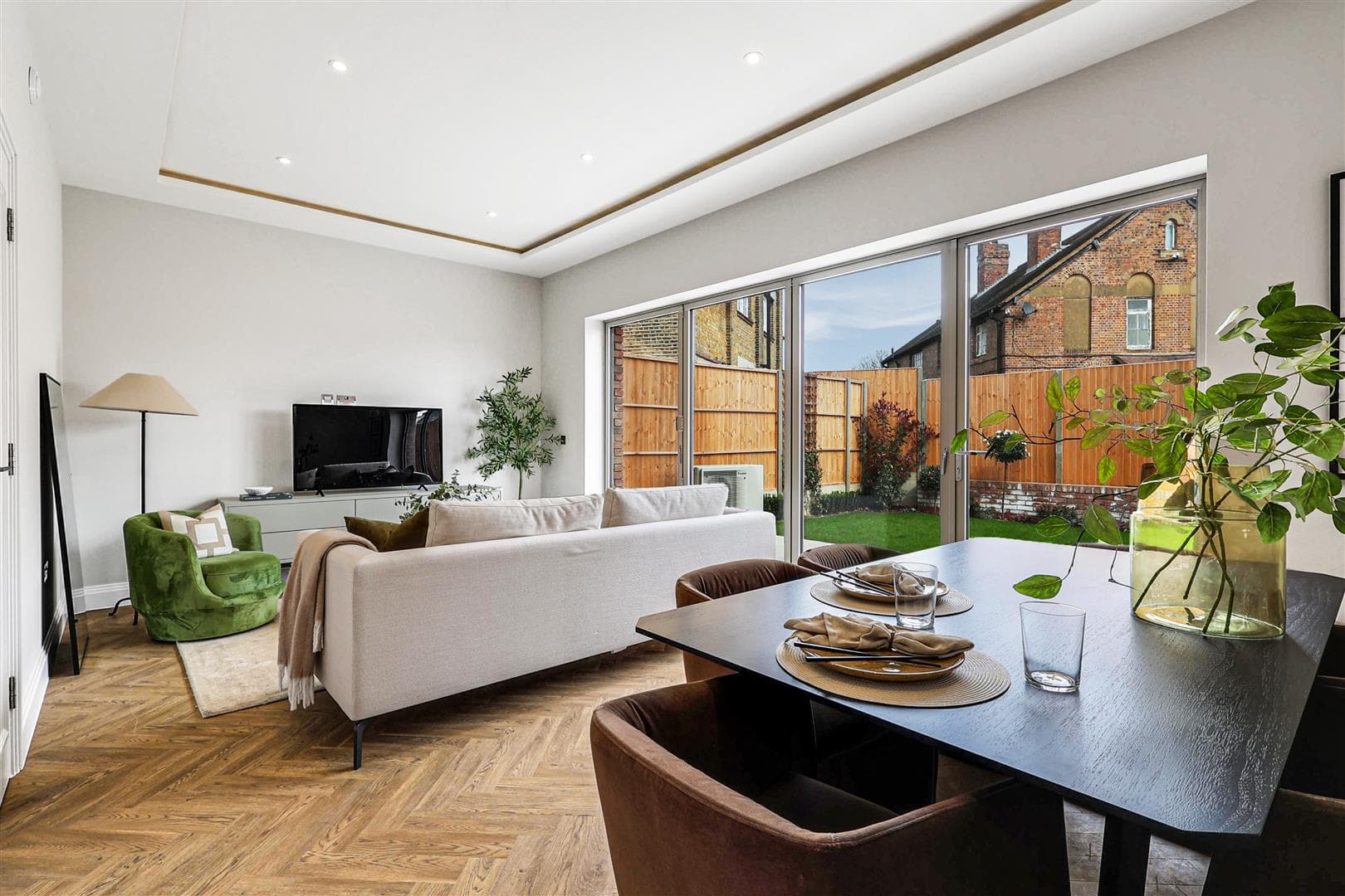 Church Hill Road, Barnet, EN4 8XE