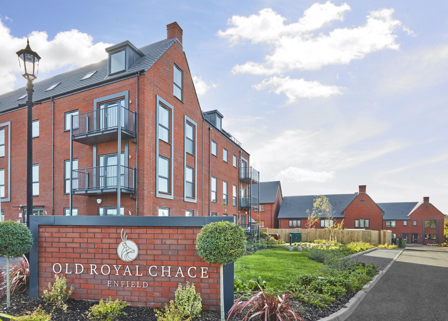 The Ridgeway, Enfield, EN2 8AR