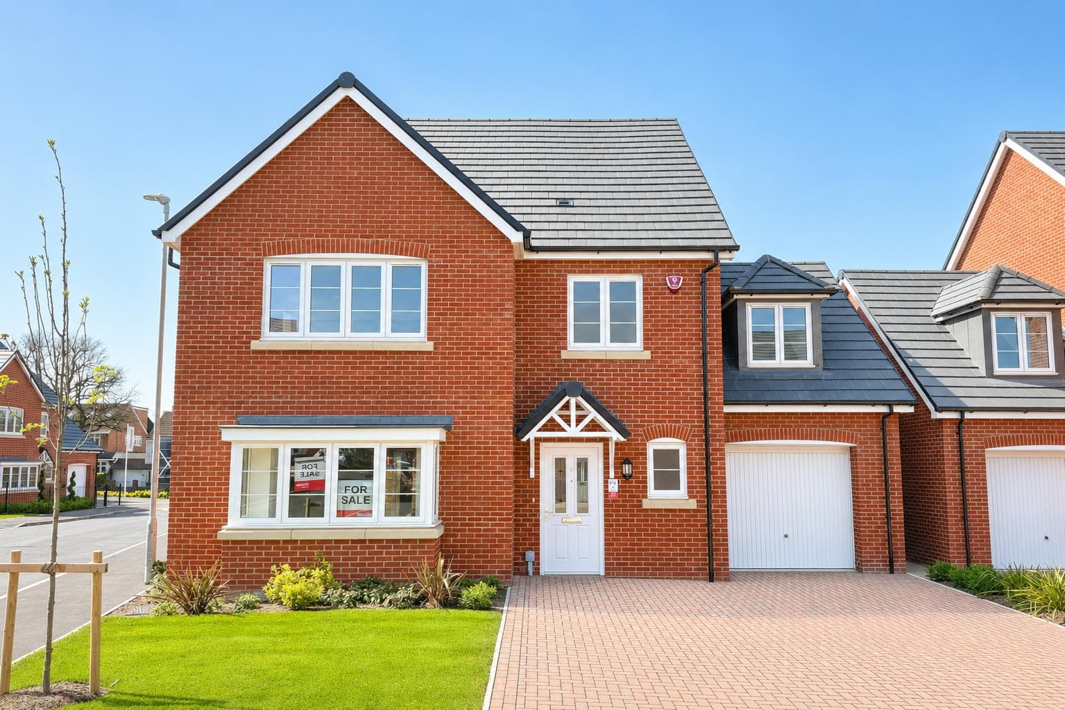 Pecks Hill, Nazeing, Essex, EN9 2NX