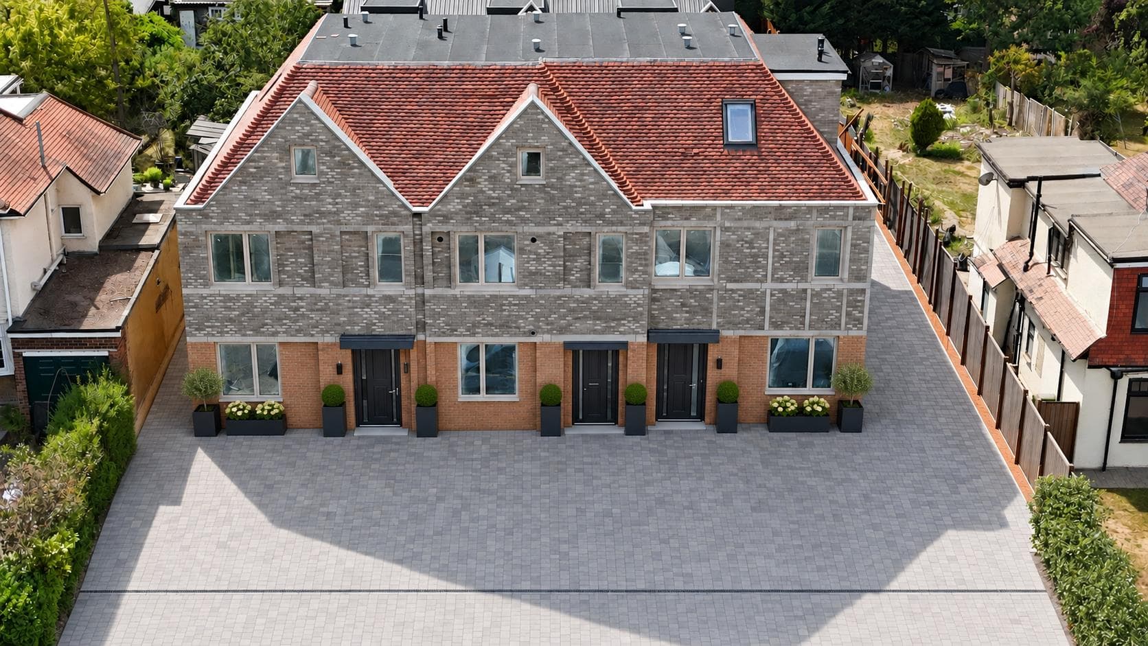 Slades Hill, Enfield, EN2 7EE
