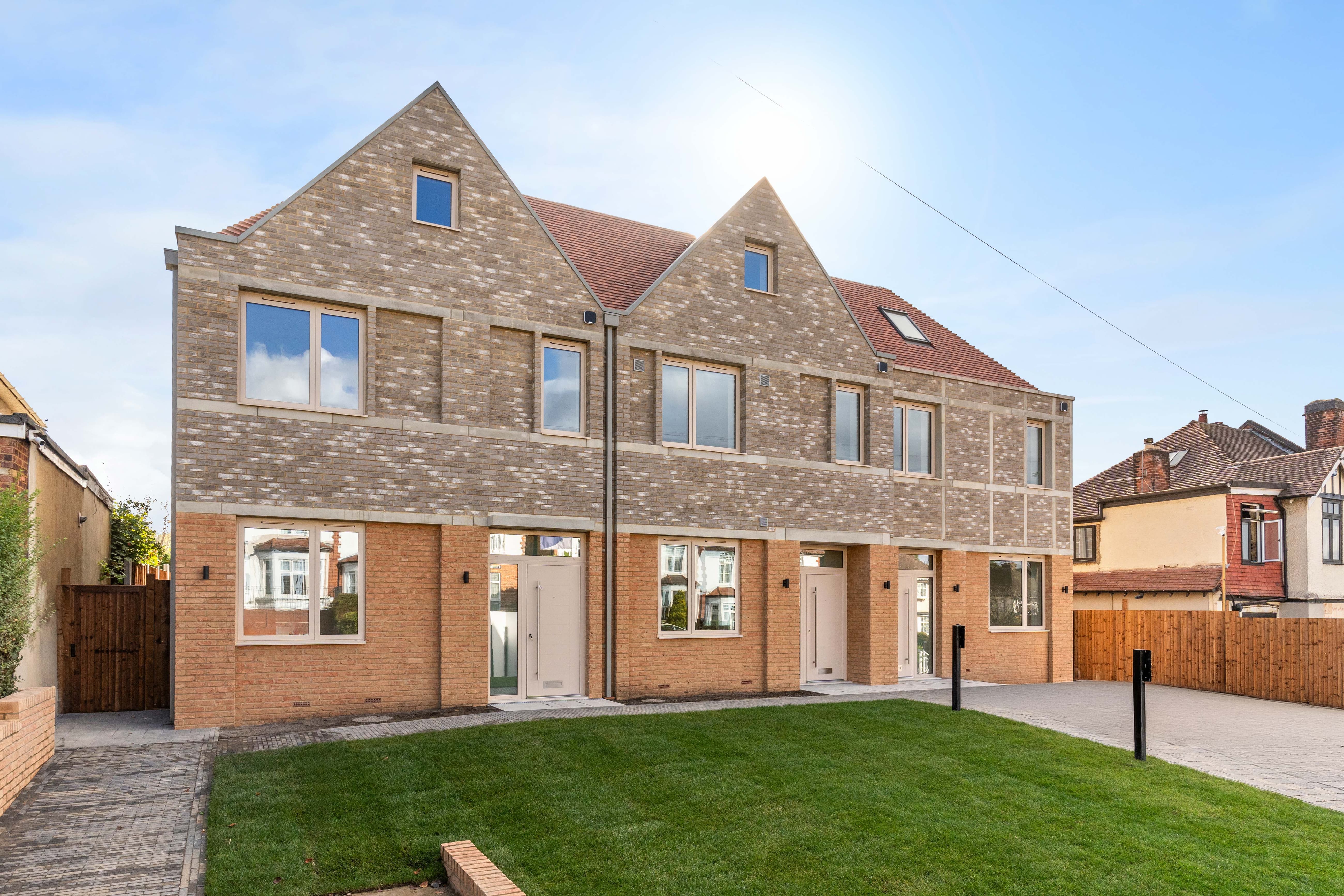 Slades Hill Mews, Enfield